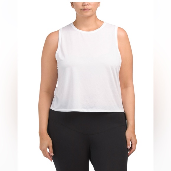 SPANX Tank 🤍 - Picture 2 of 10